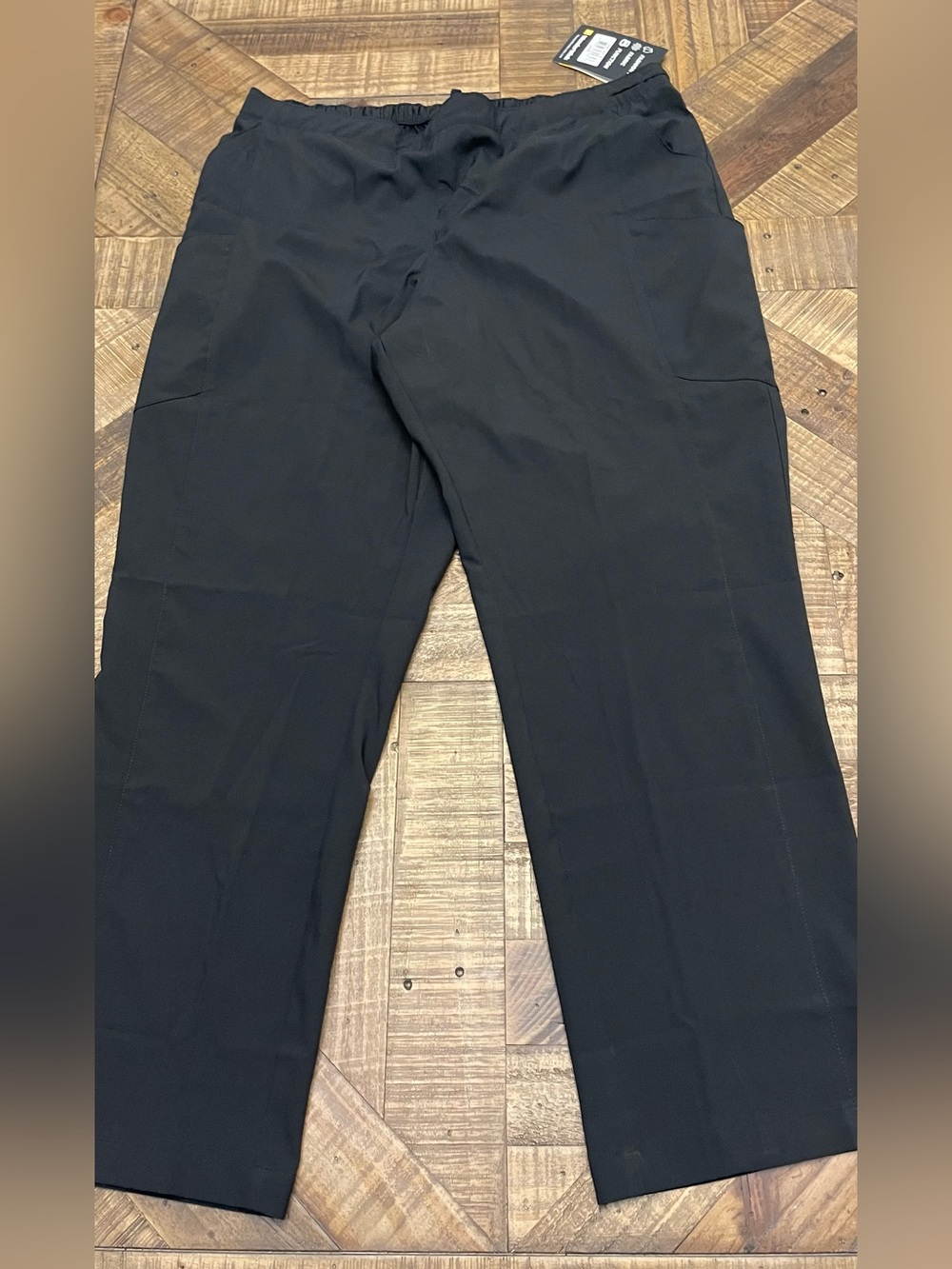 Spread good cheer scrub pants 2x utility pockets and elastic waistband